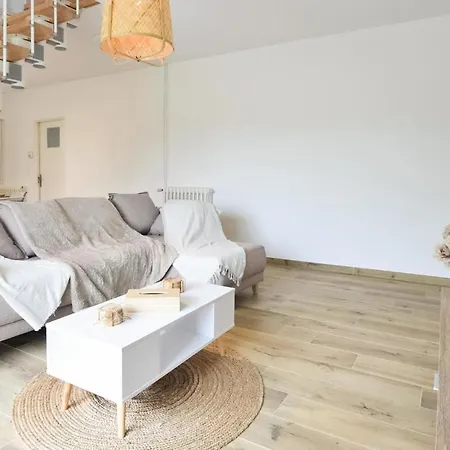 Prázdninový dům Awesome In With Wifi And 4 Bedrooms